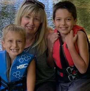 Meet your Posher, Andrea